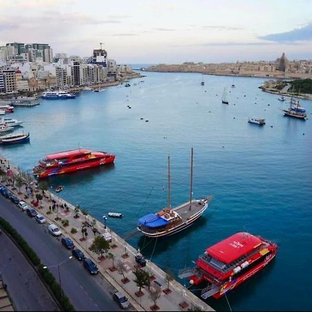 Penthouse -Centre Of Sliema - Best View In Malta Exterior photo